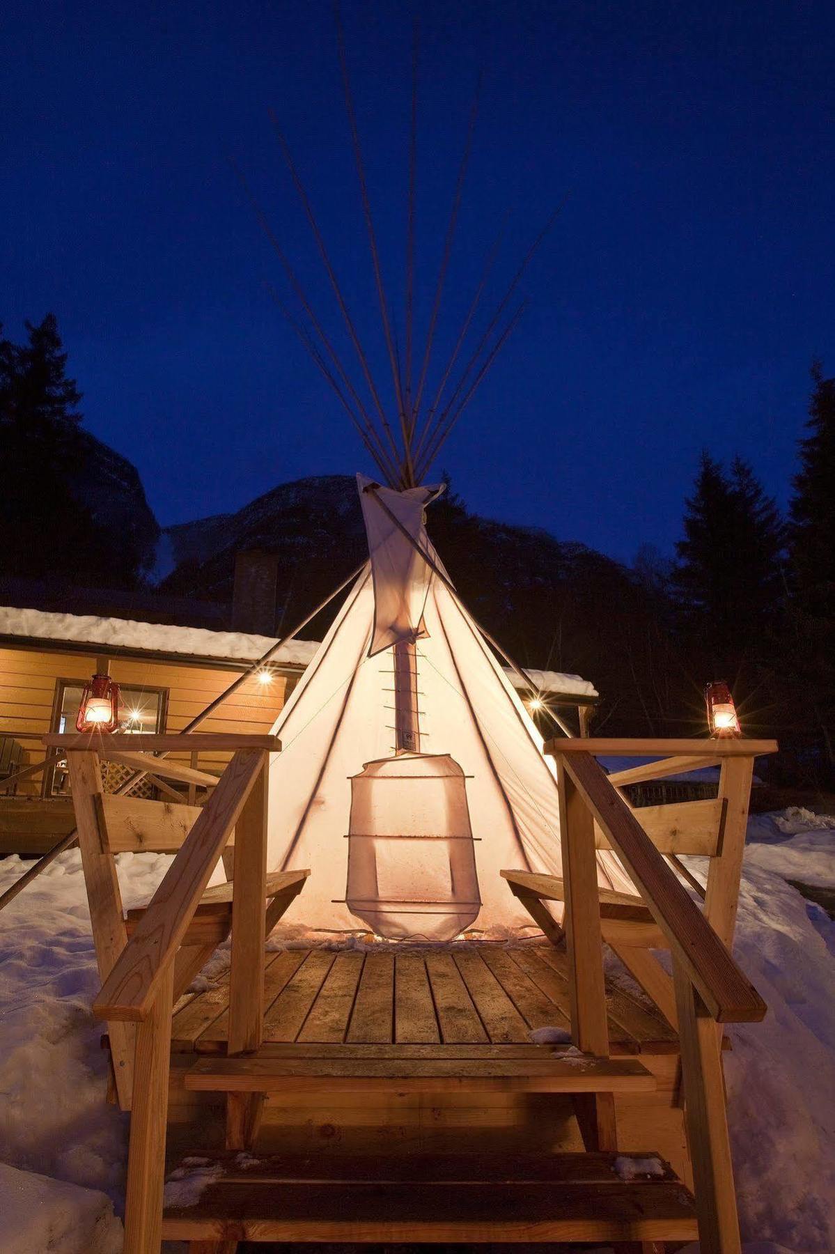Tweedsmuir Park Lodge Stuie Exterior photo